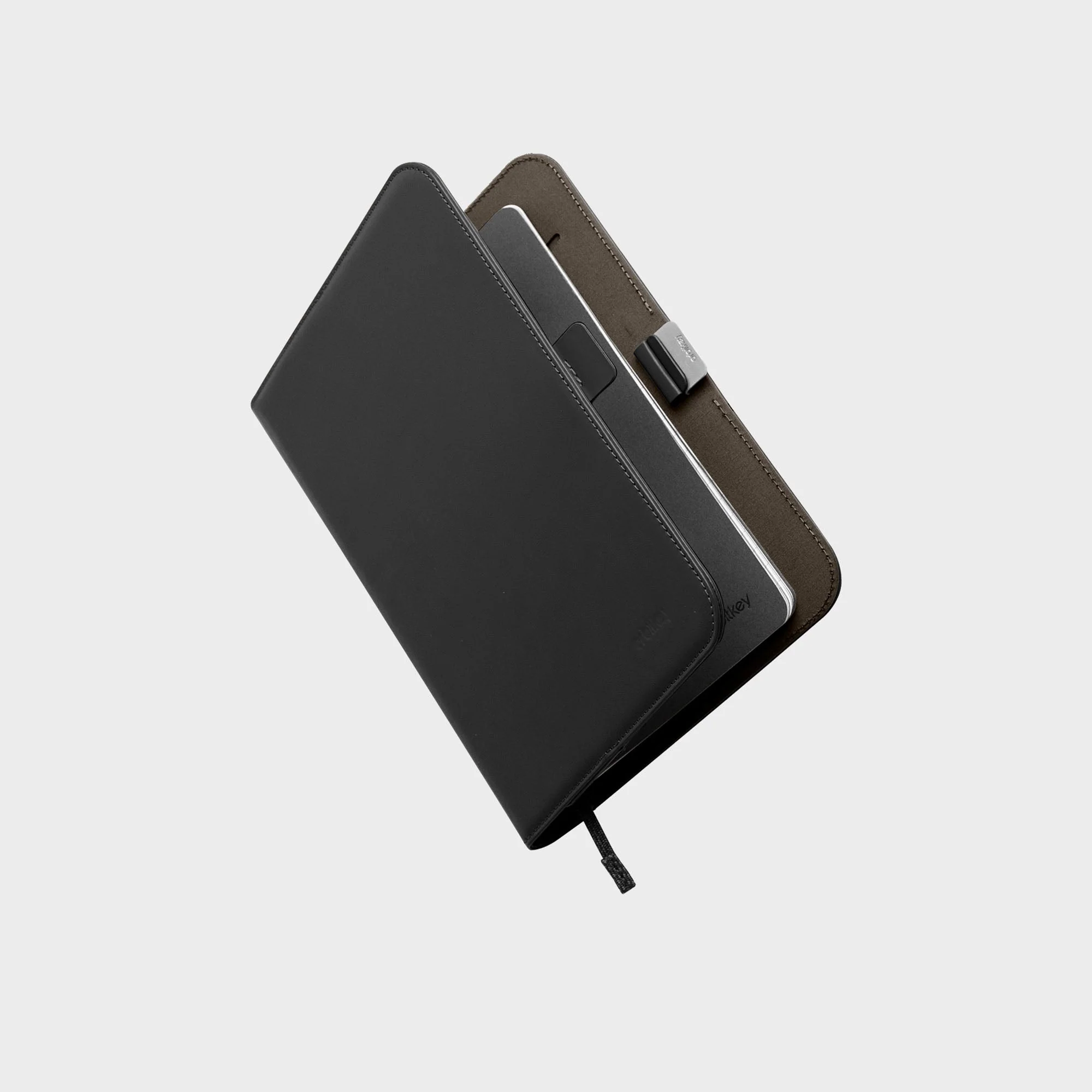 Compendium (Leather Free) - Black - Image 9
