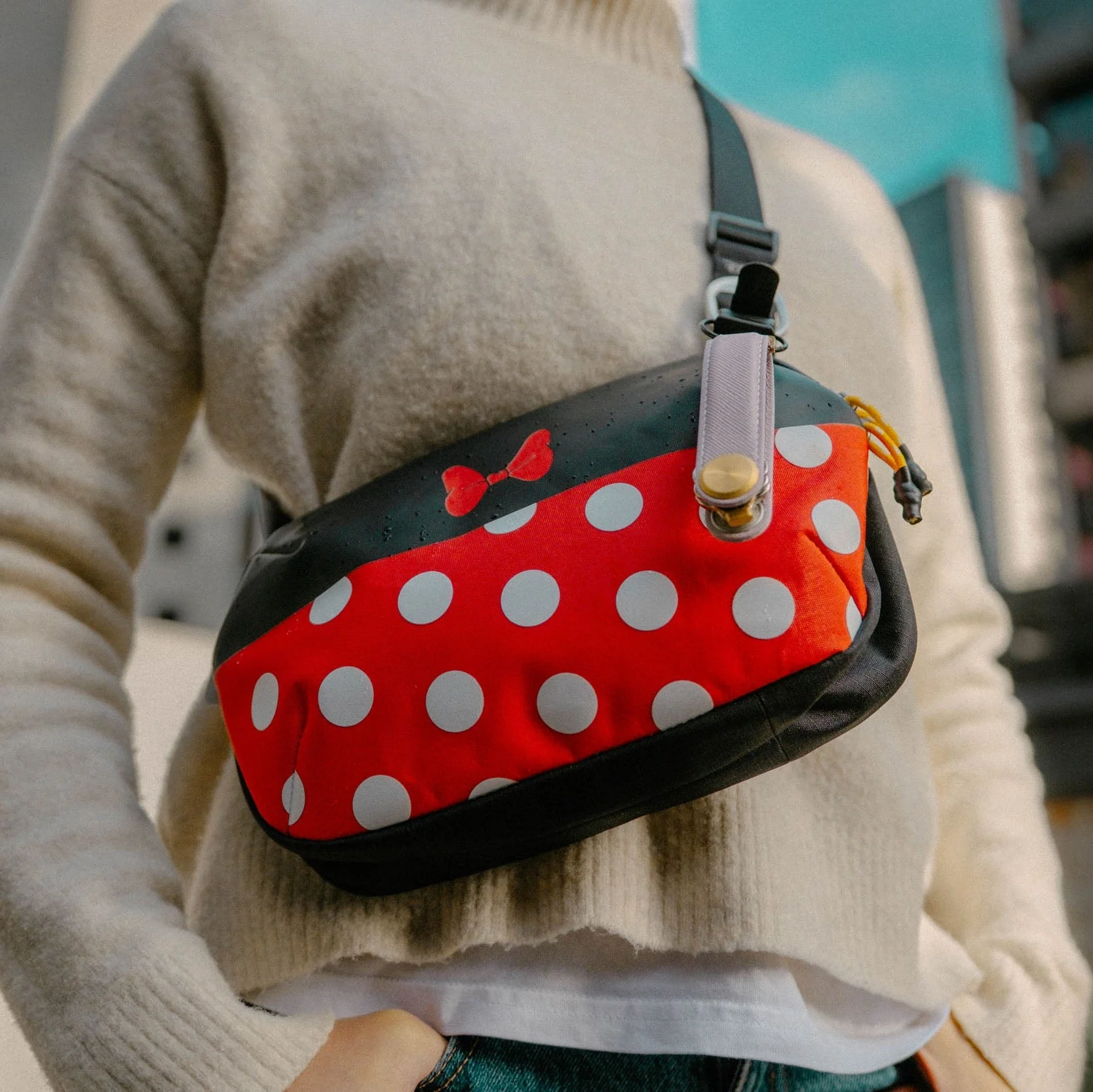Disney | Orbitkey Sling Mini (2L) - Minnie Mouse - Image 6